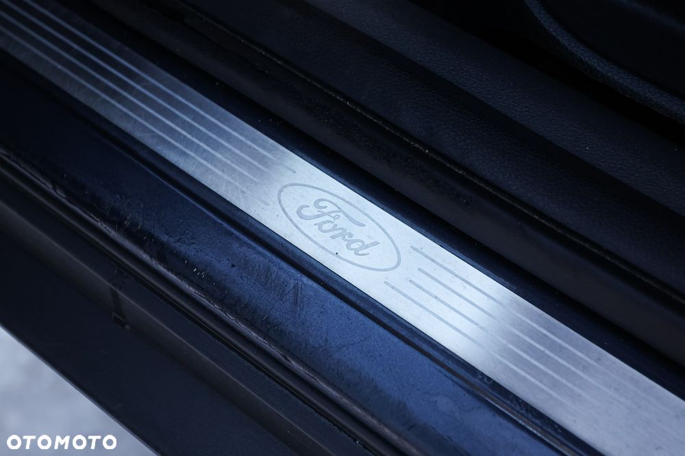 Ford Kuga 2.0 TDCi 2x4 Trend - 16