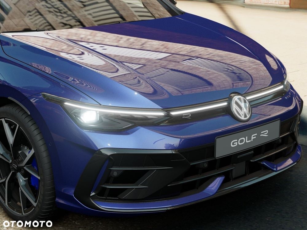 Volkswagen Golf - 6