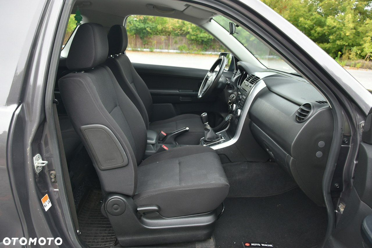 Suzuki Grand Vitara 1.6 - 8