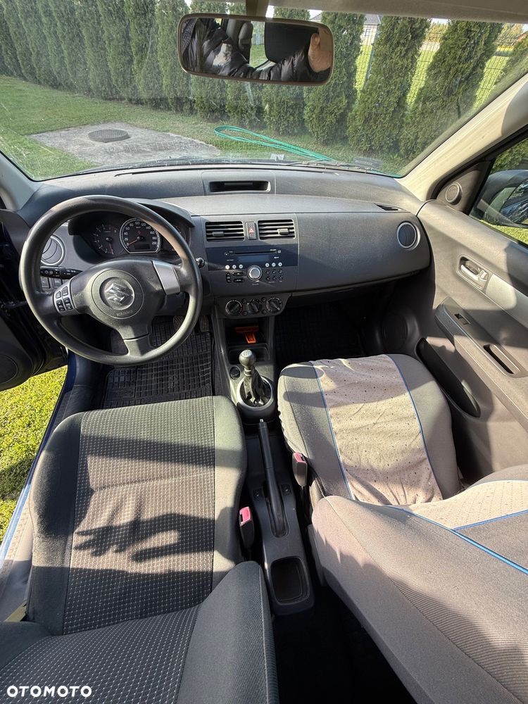 Suzuki Swift 1.3 GC - 13