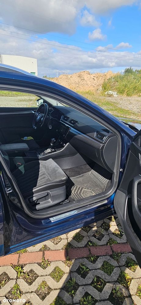 Skoda Superb 2.0 TDI DSG Premium Edition - 4
