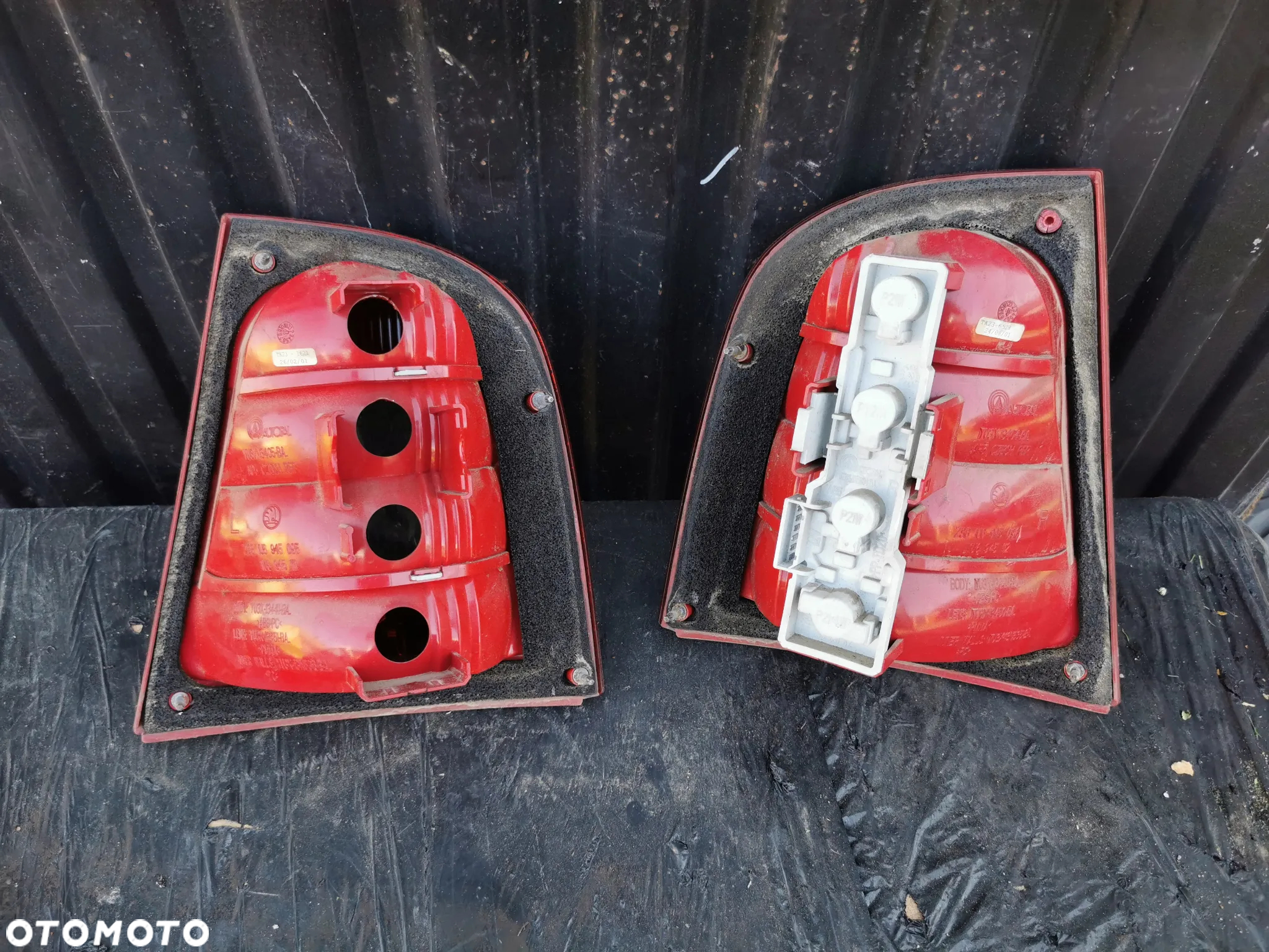 SKODA OCTAVIA I HB SEDAN LAMPA LAMPY TYŁ TYLNA LEWA PRAWA EUROPA - 3