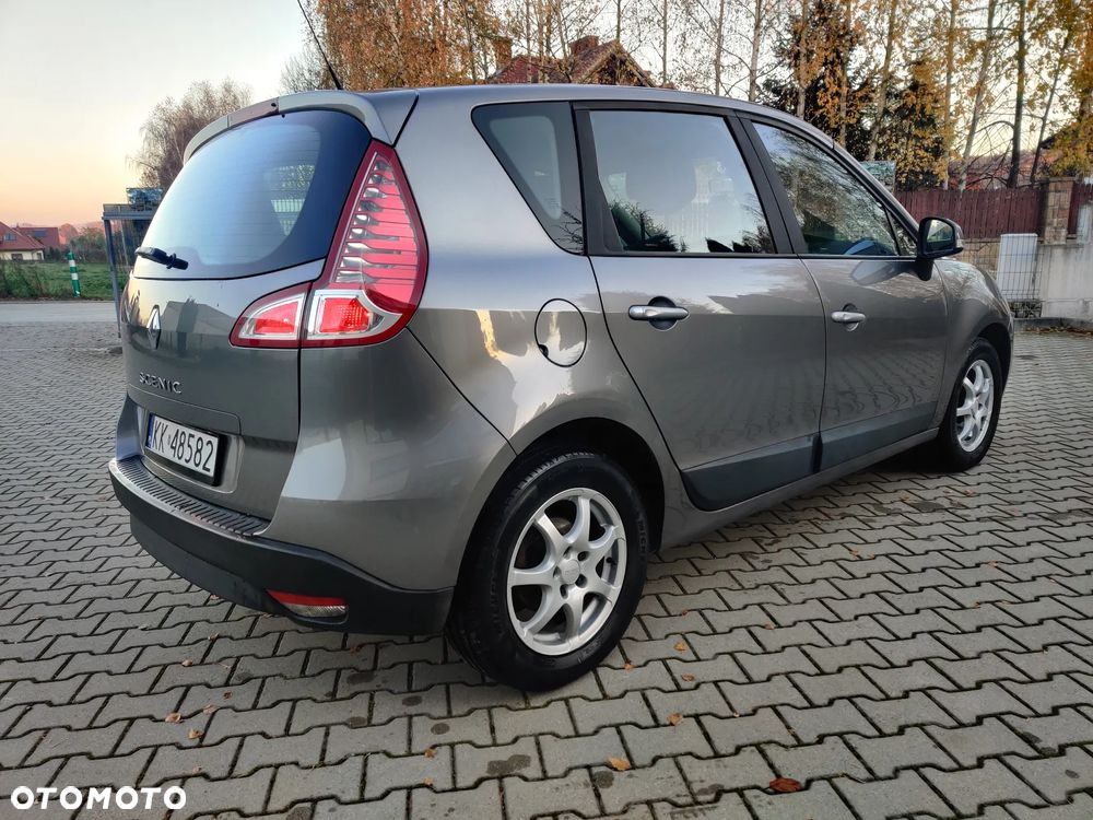 Renault Scenic TCe 130 Dynamique - 10