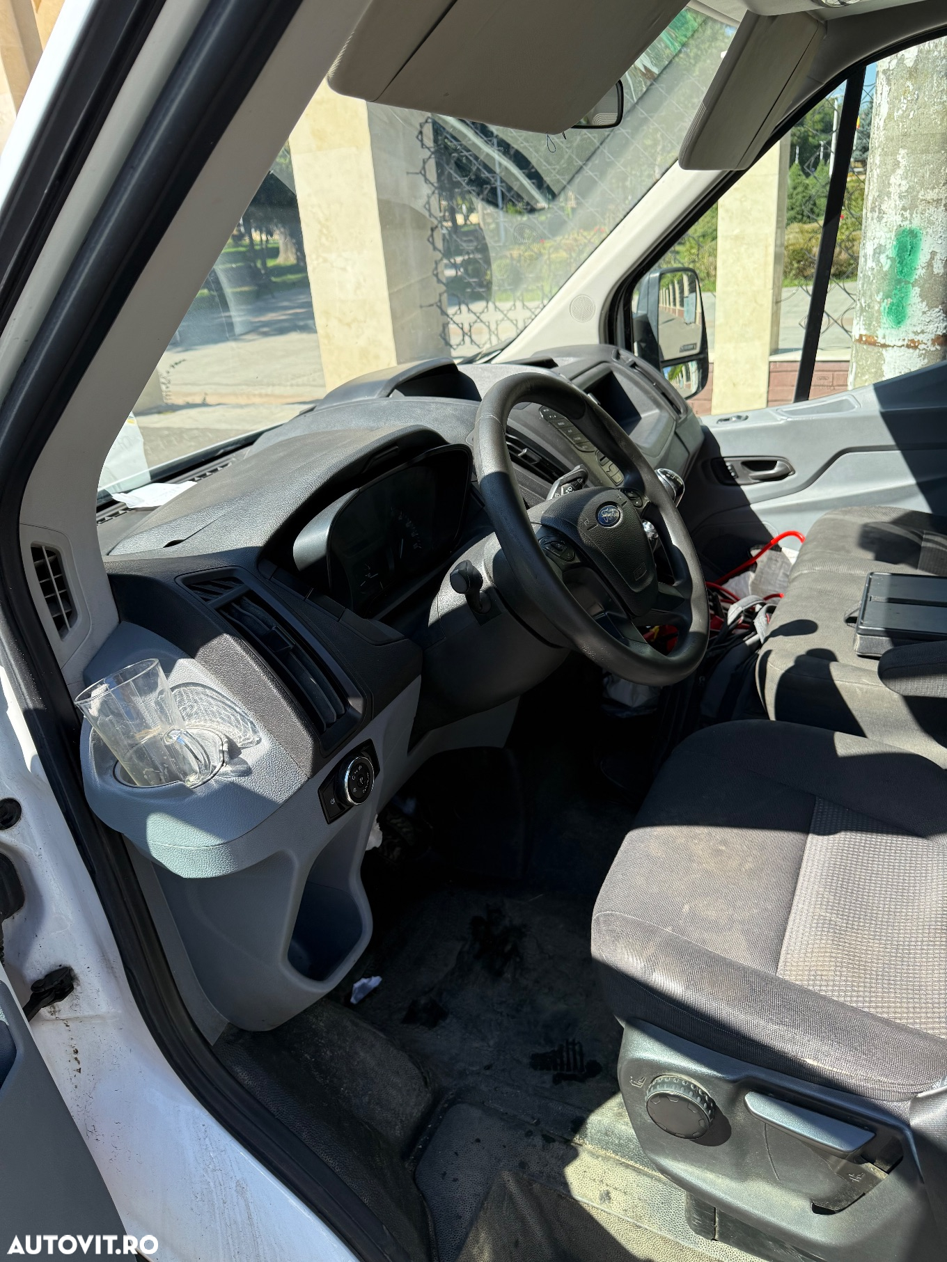 Ford Transit 2017 2.2tdi Punte Dubla 7 locuri  Bena Aluminiu TVA Camioneta Dokka 7 locuri Carosata Pick-Up Unic Proprietar de noua Reprezentanța Ford Carte Service Istoric Complet km reali Clima AC Nu Mercedes Sprinter VW crafter Boxer Peugeot - 28