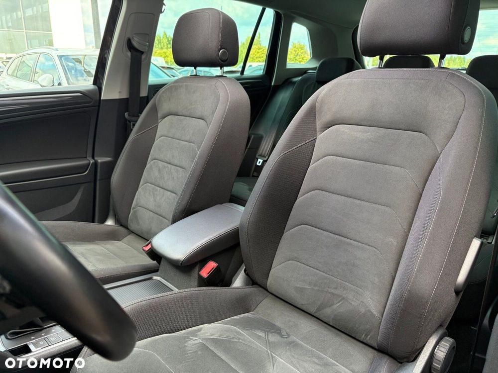 Volkswagen Tiguan - 12