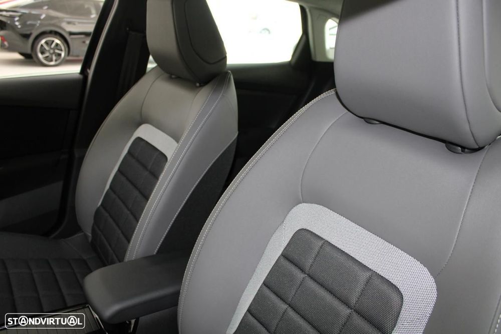 Citroën e-C4 X 54 kWh Autonomia Alargada Plus - 11