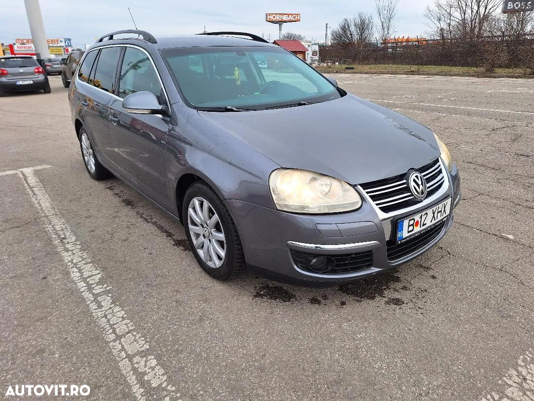 Volkswagen Golf - 10