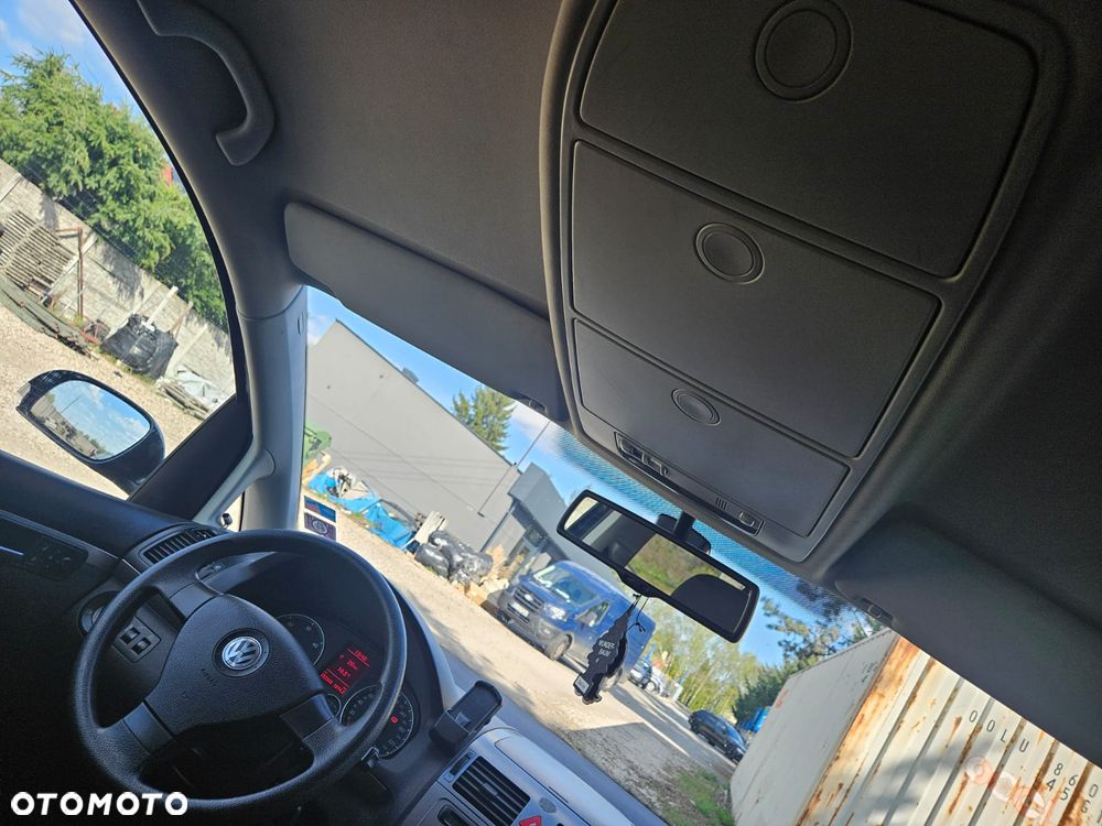 Volkswagen Touran 2.0 TDI Trendline - 17