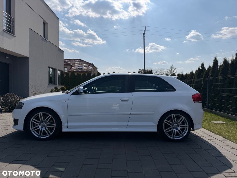 Audi S3 2.0T FSI Quattro - 6