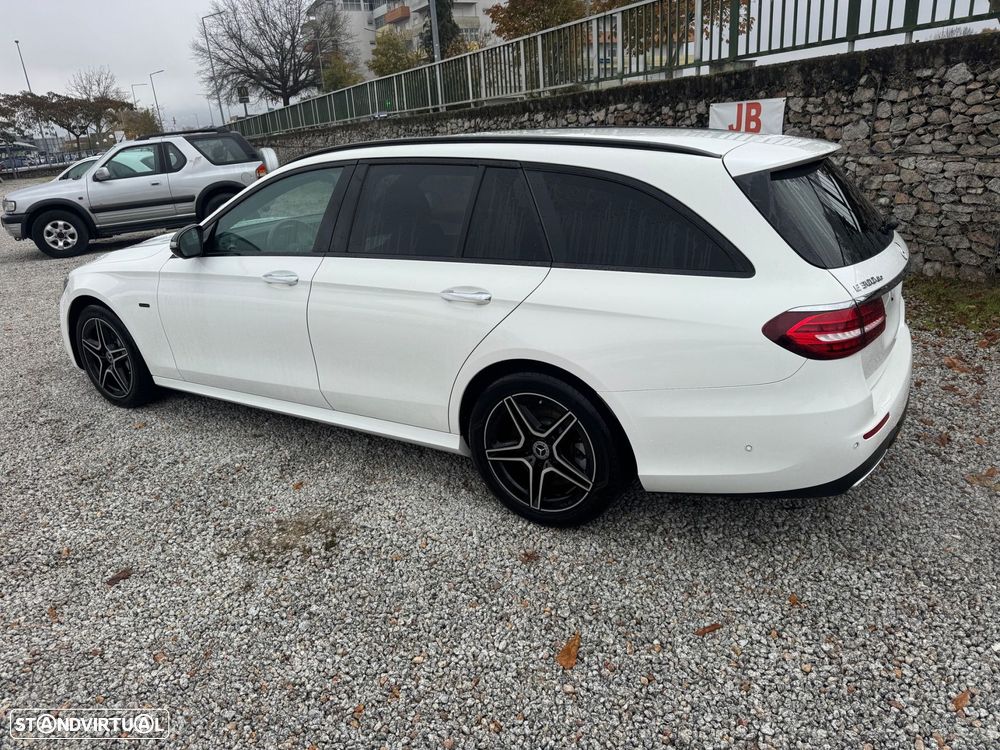 Mercedes-Benz E 300 de AMG Line - 4