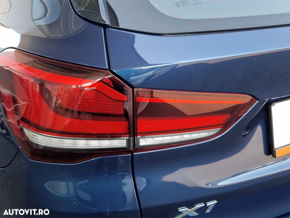 BMW X1 xDrive20i AT - 11
