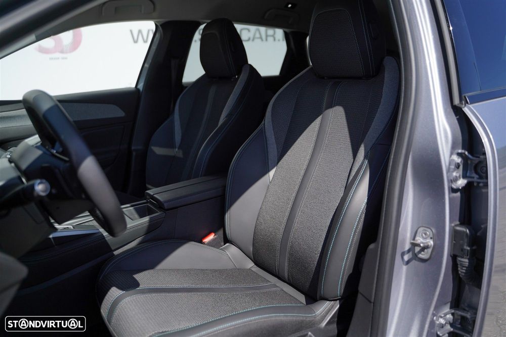 Peugeot 308 SW 1.2 PureTech Allure Pack EAT8 - 30