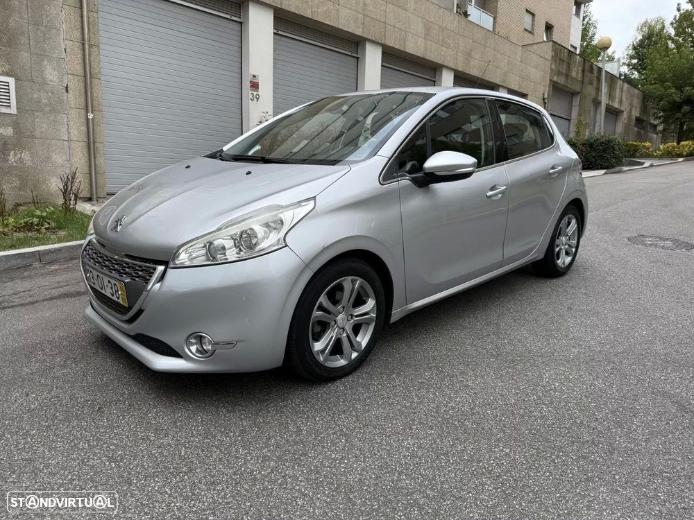 Peugeot 208 1.4 HDi Allure - 3