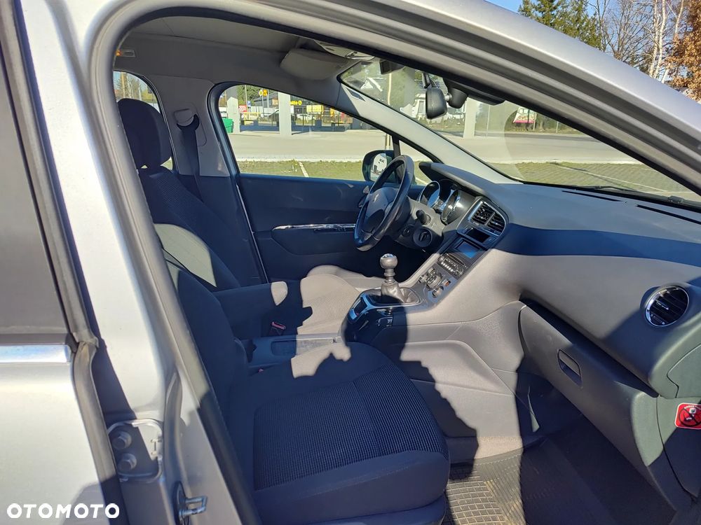 Peugeot 5008 1.6 THP Active 7os - 16