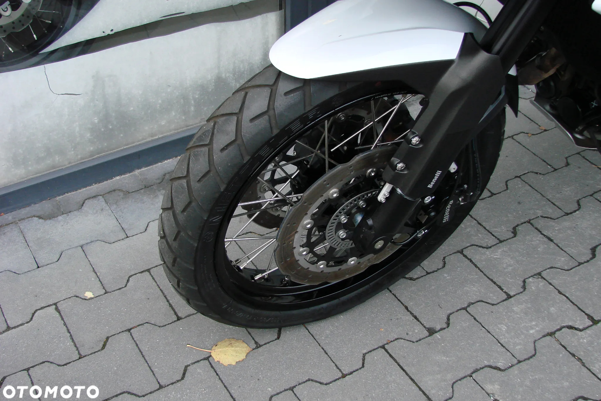 Benelli TRK 502X - 11