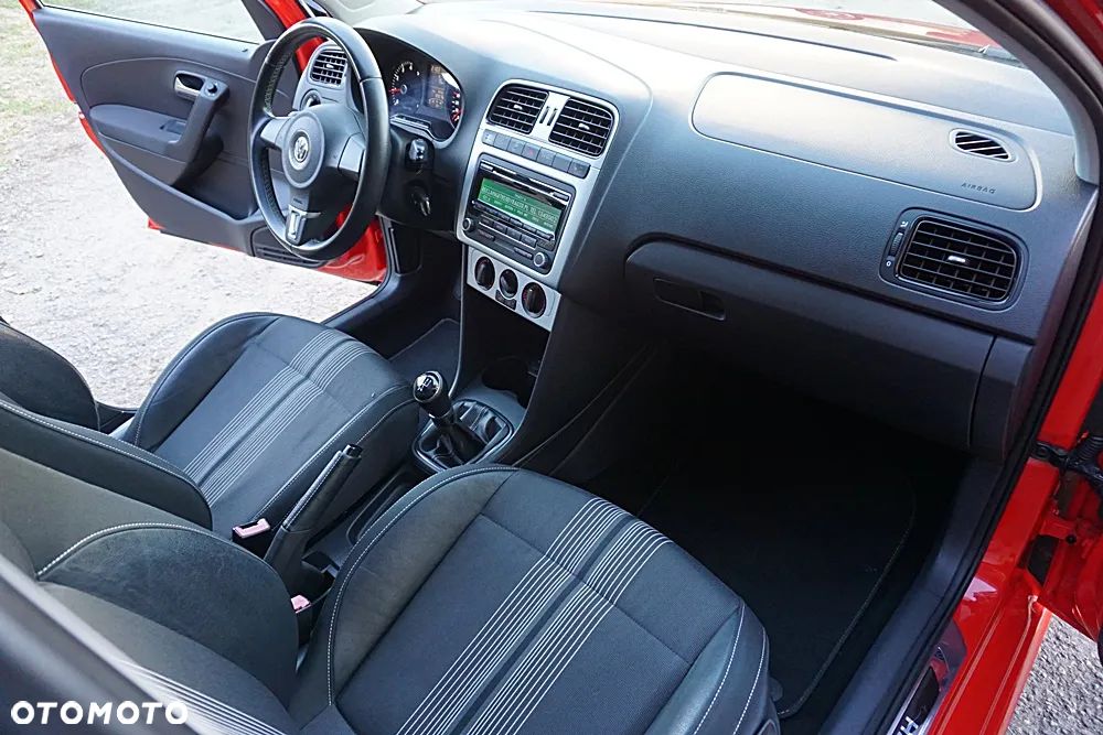 Volkswagen Polo 1.2 MATCH - 21