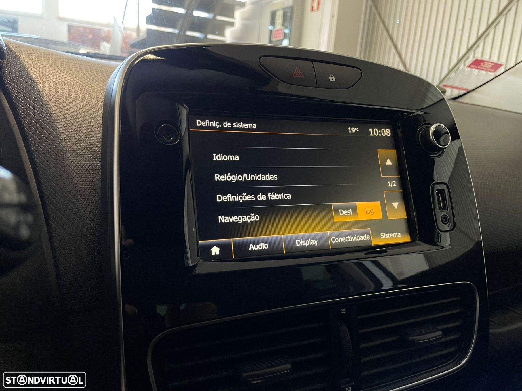 Renault Clio 0.9 TCe Limited - 26