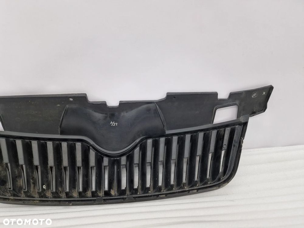 SKODA FABIA II LIFT 09-13 ATRAPA / GRILL PRZEDNI PRZÓD , NR 5J0853688B , NR AUKCJI GR102 - 11