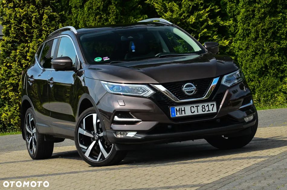 Nissan Qashqai 1.3 DIG-T SHIRO - 1