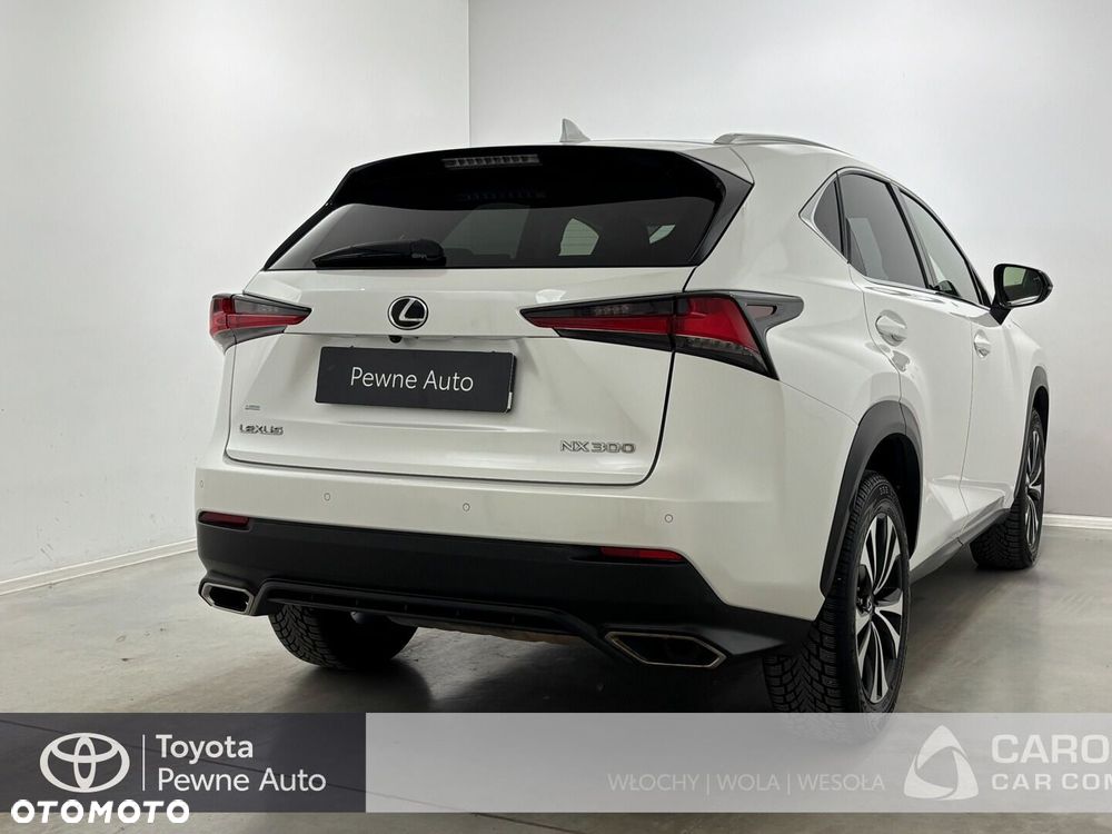 Lexus NX 300 F Impression AWD - 3