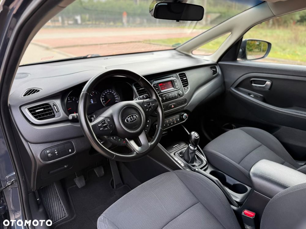 Kia Carens - 20