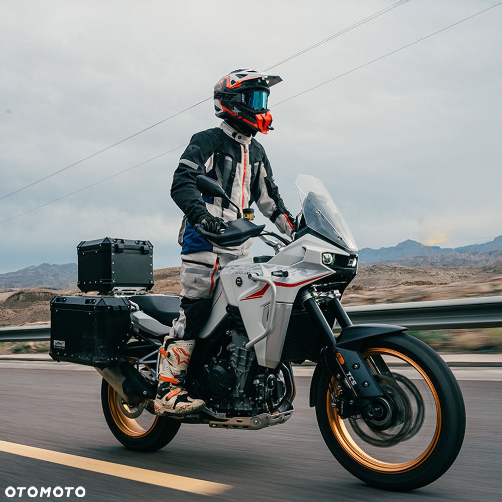KOVE 800X Touring - 11