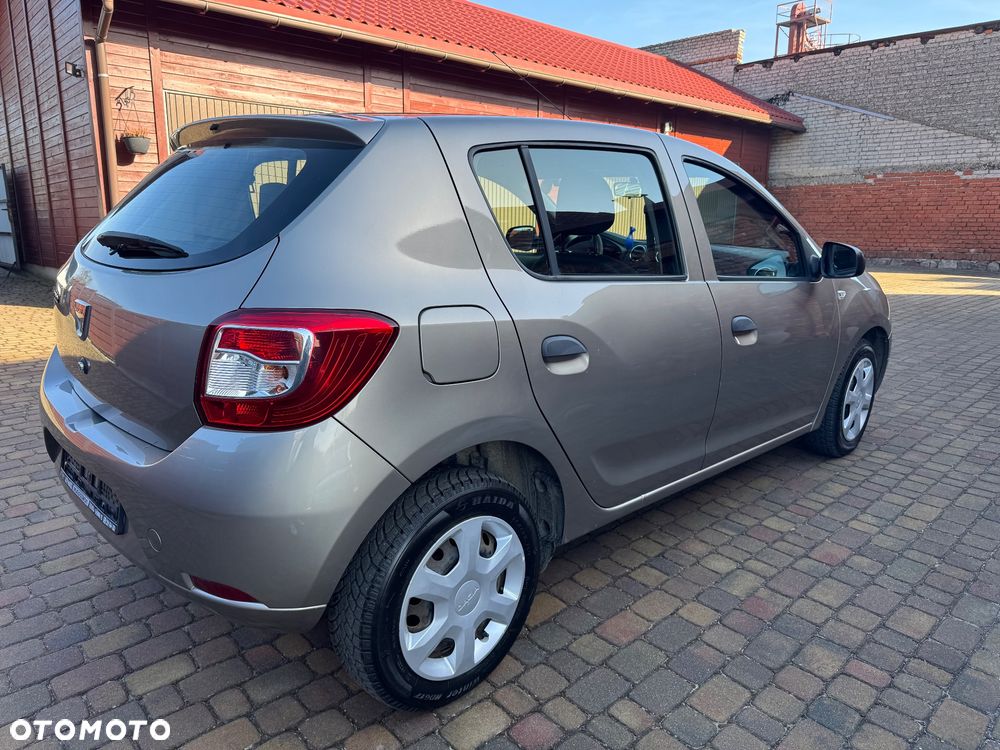 Dacia Sandero 1.2 16V - 8