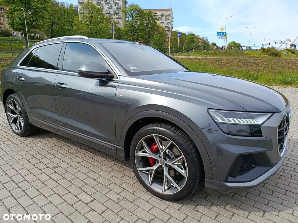 Audi Q8 - 10