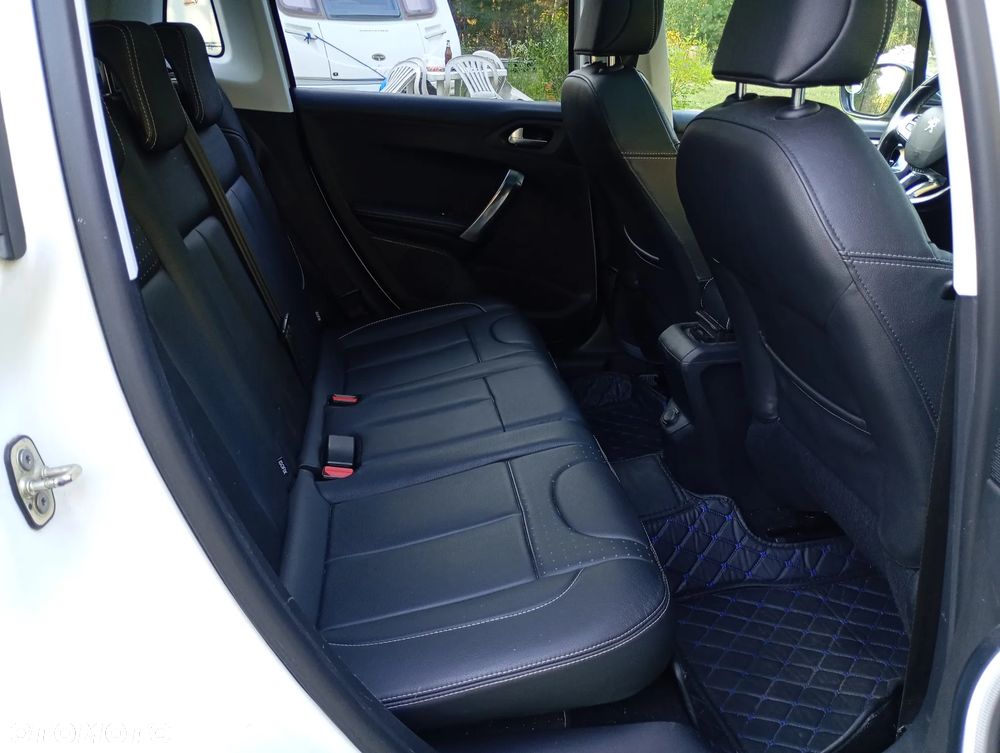 Peugeot 2008 - 26