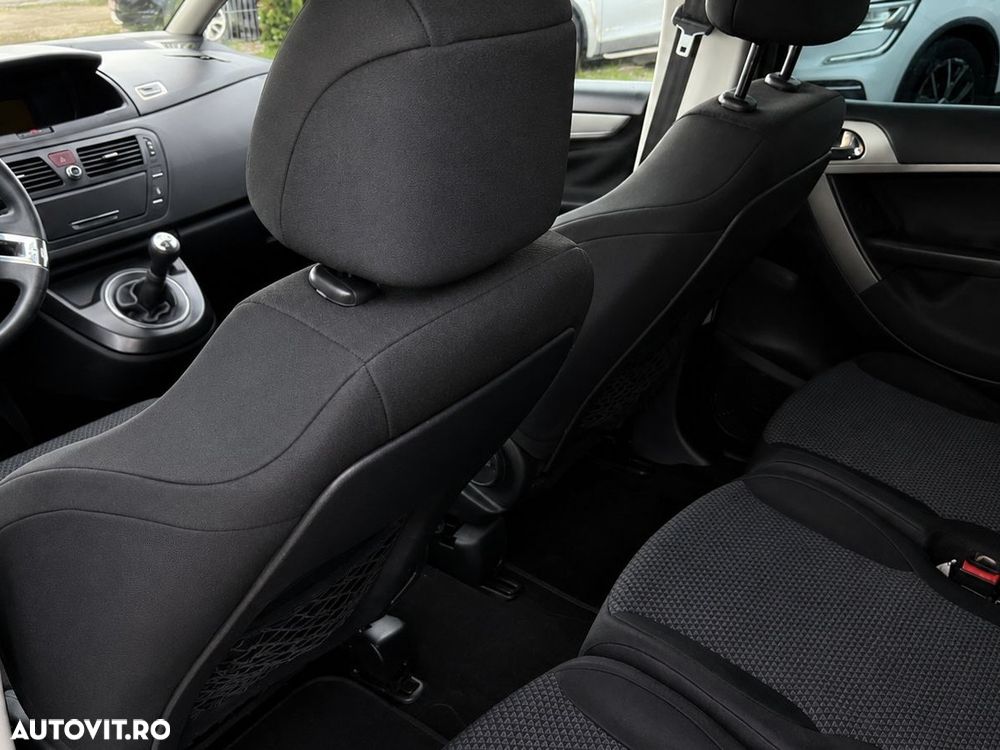 Citroën C4 1.6 HDI FAP Exclusive - 7