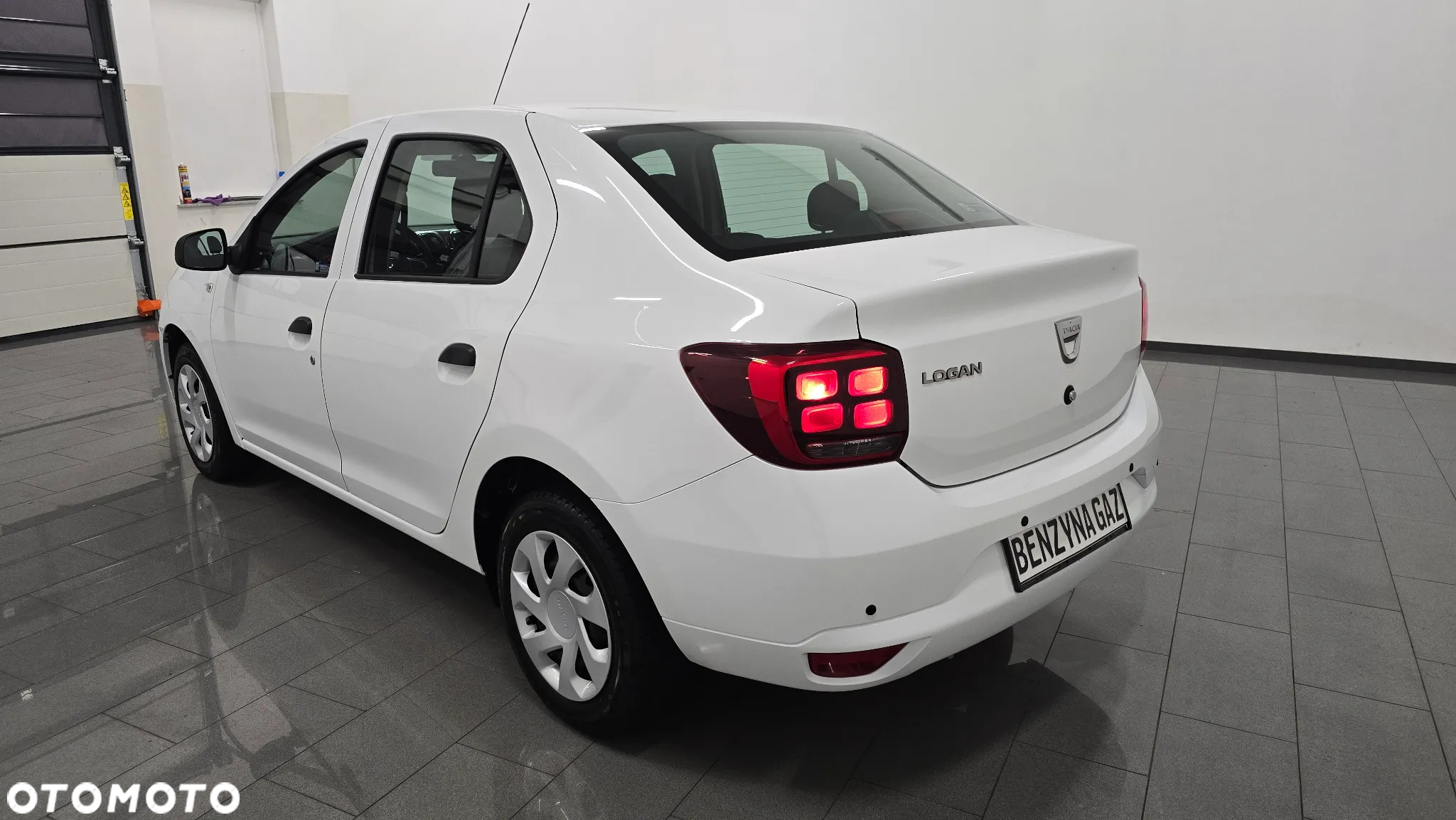 Dacia Logan MCV 0.9 TCe SL Celebration S&S - 4