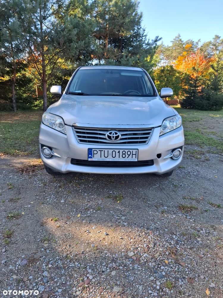 Toyota RAV4 - 8