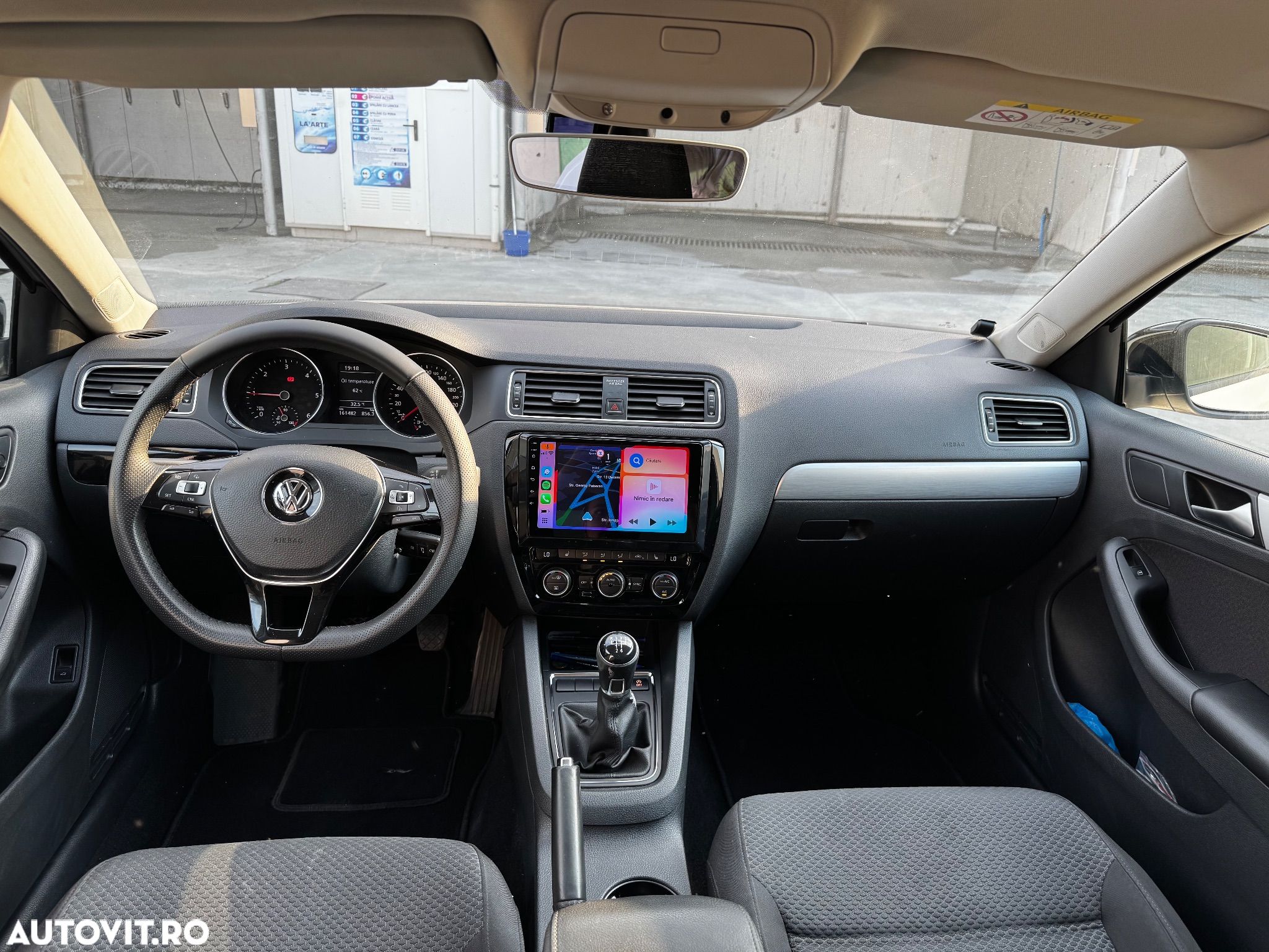 Volkswagen Jetta 2.0 TDI Comfortline - 1