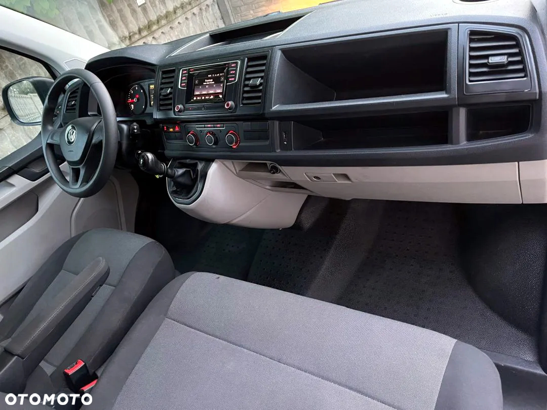 Volkswagen Transporter T6 - 22