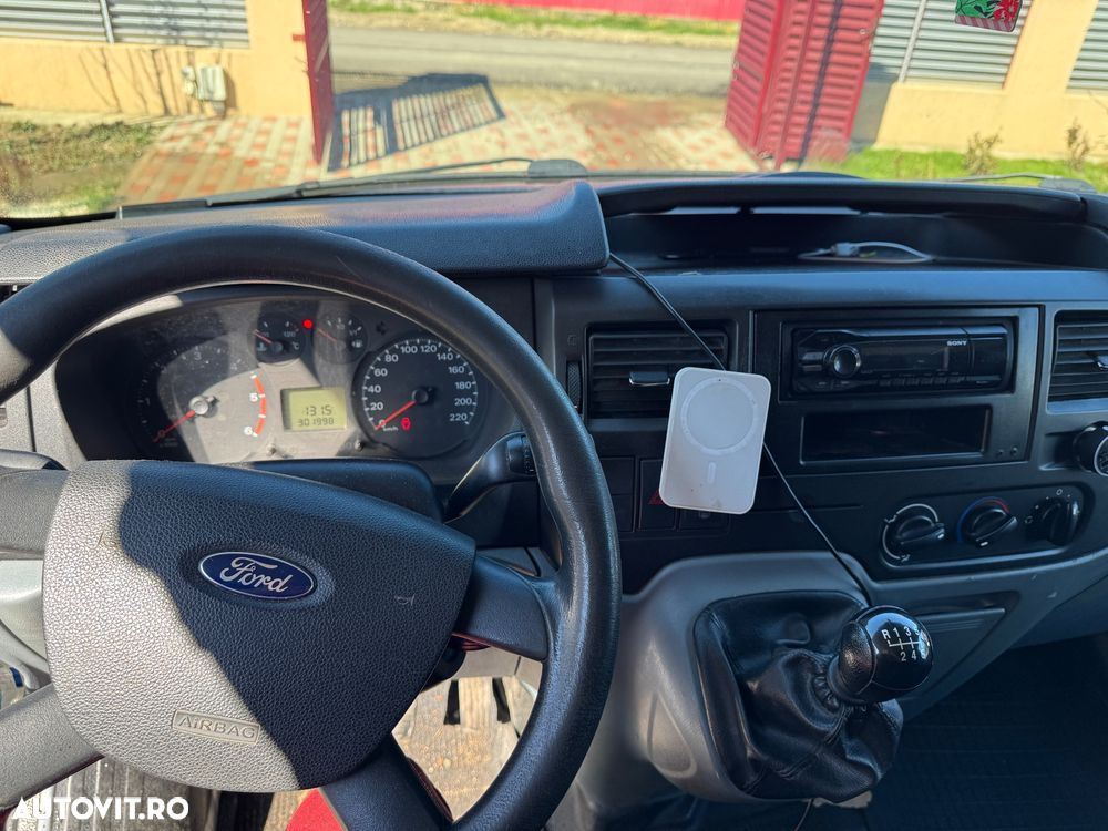 Ford Transit - 8