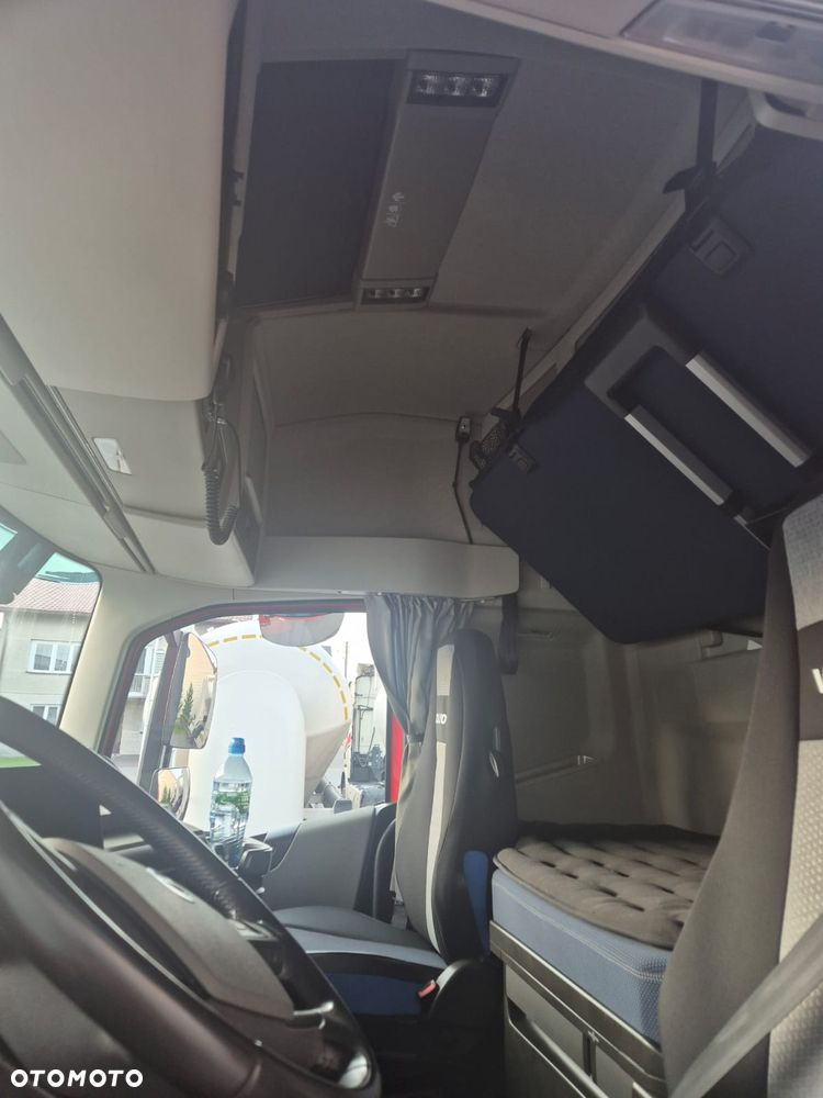 Volvo 500 - 19