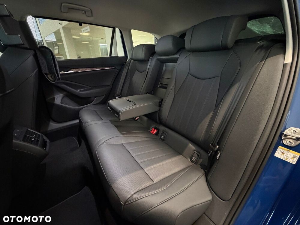 Skoda Superb 2.0 TDI SCR 4x4 L&K DSG - 14