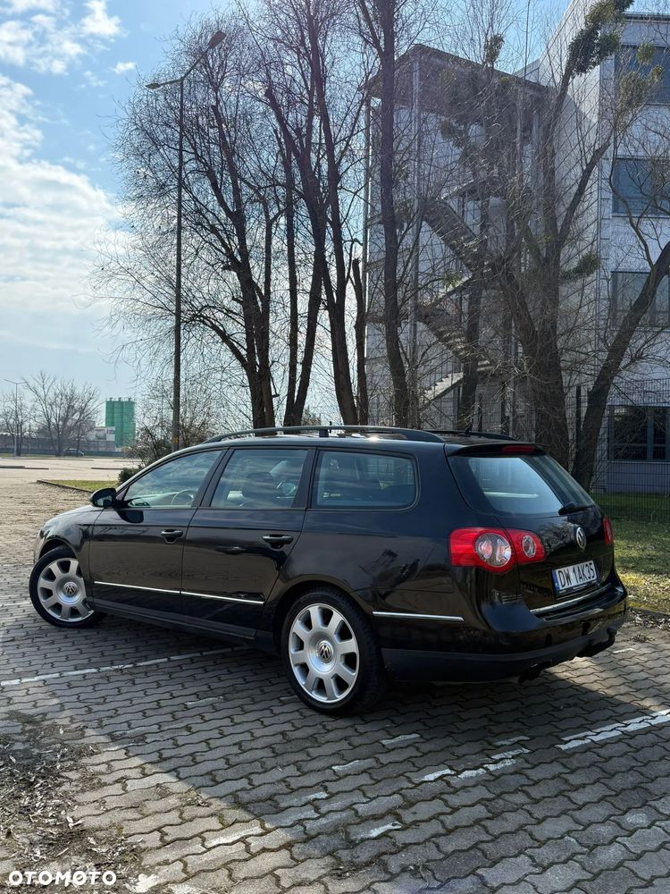 Volkswagen Passat 2.0 TDI DPF DSG Highline - 2