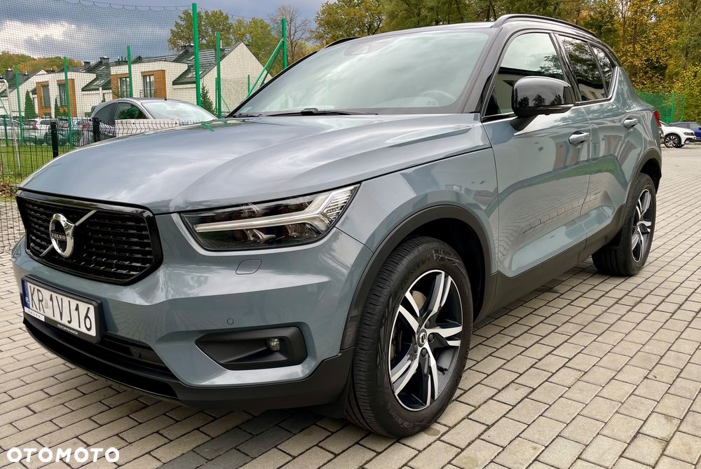 Volvo XC 40 B4 B AWD R-Design - 9
