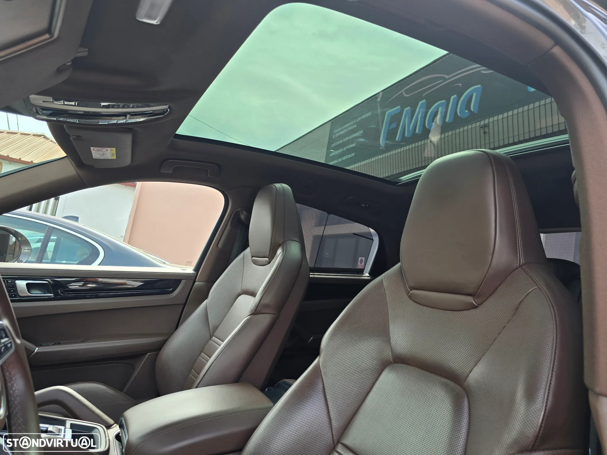 Porsche Cayenne Coupé E-Hybrid - 21