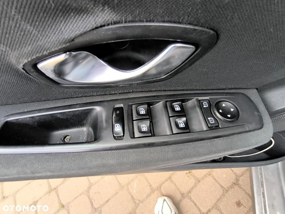 Renault Megane 1.6 16V Expression - 12