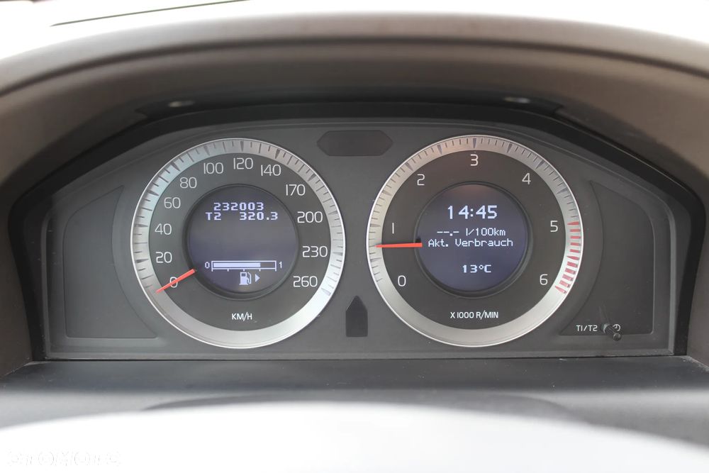 Volvo XC 60 2.4D AWD Summum - 7