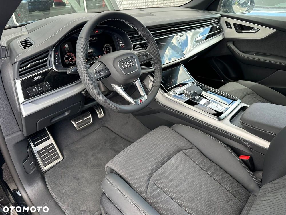 Audi Q8 - 15