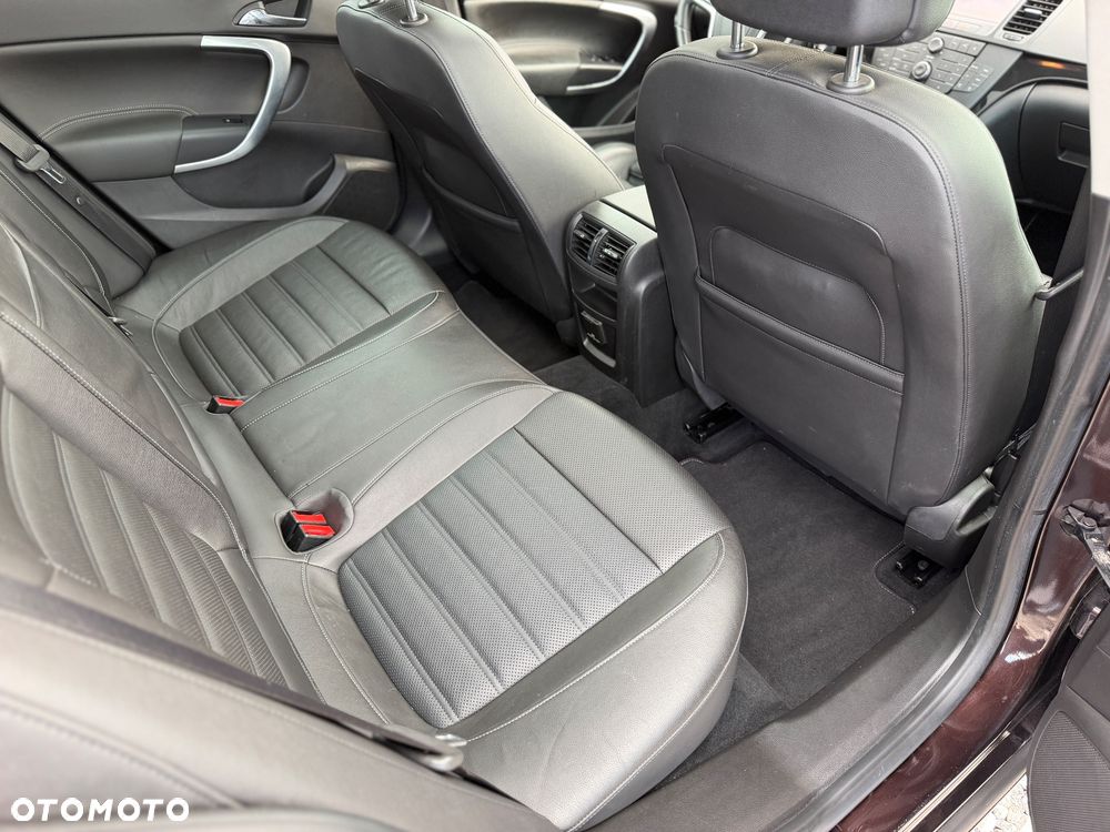 Opel Insignia - 31