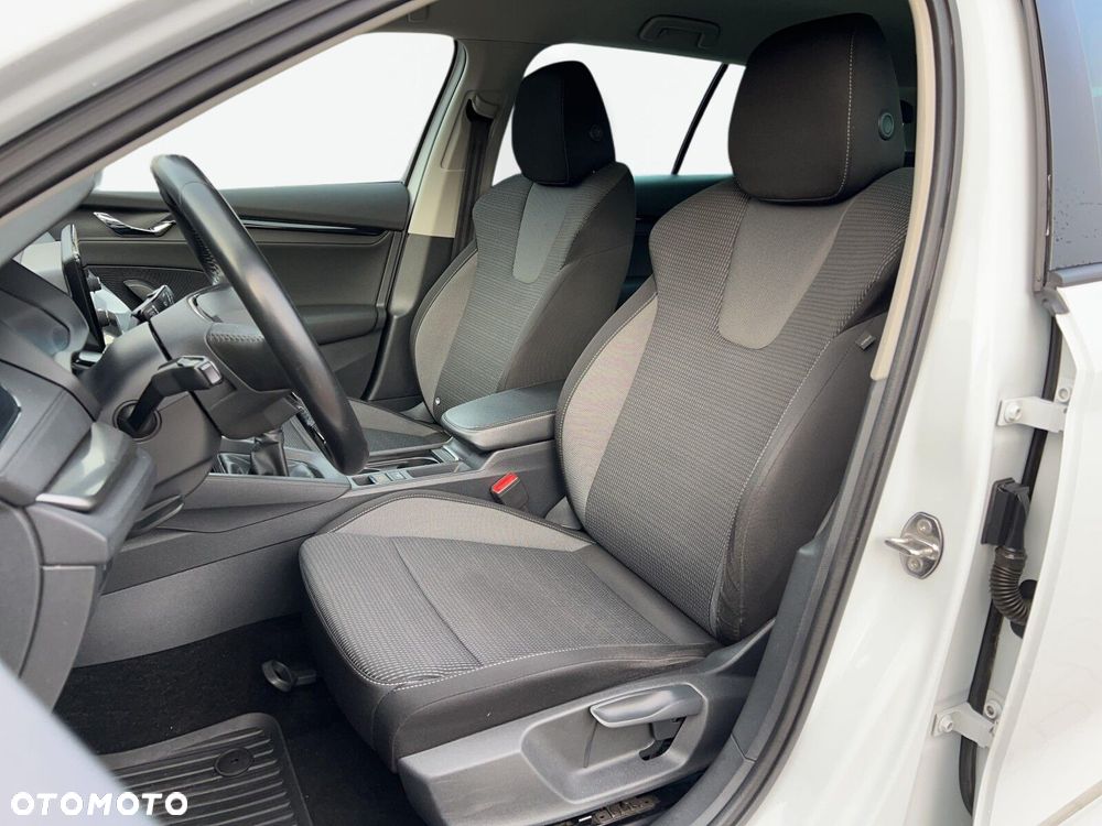 Skoda Octavia 1.5 TSI ACT Ambition - 10