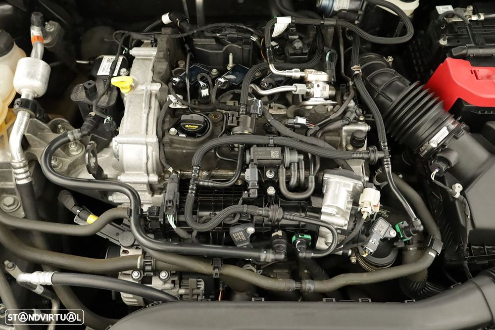 Ford Focus 1.0 EcoBoost MHEV ST-Line X - 25