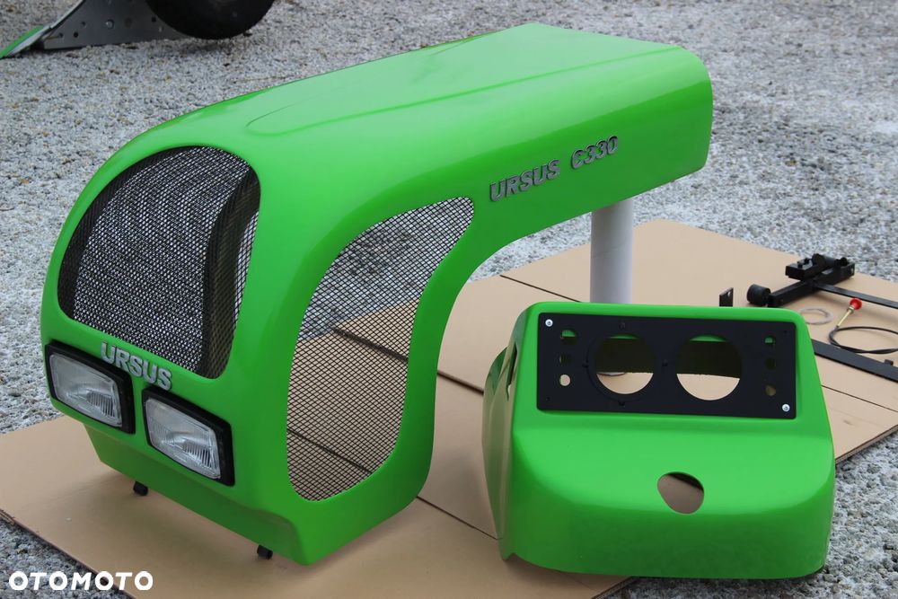 Maska URSUS C 330 C- 330 tworzywo Nowość fabryczna HIT RAL 6018 - 2