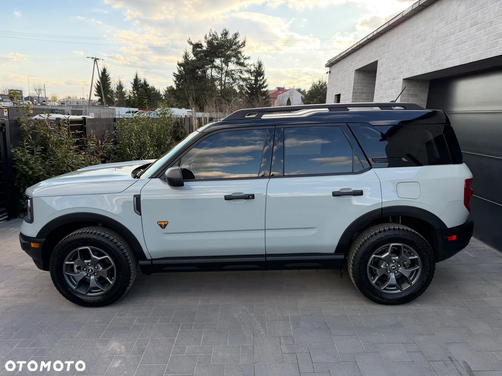 Ford Bronco - 30