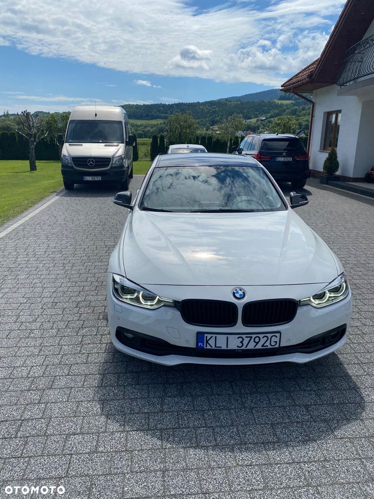 BMW Seria 3 318i - 9