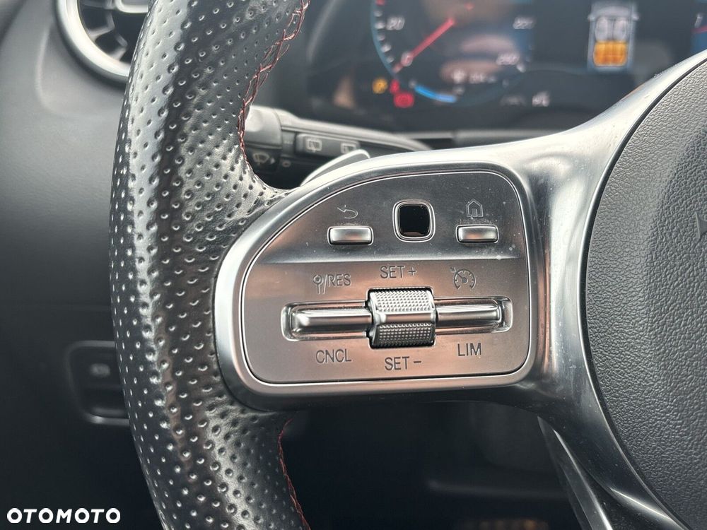 Mercedes-Benz GLA 180 mHEV AMG Line 7G-DCT - 22